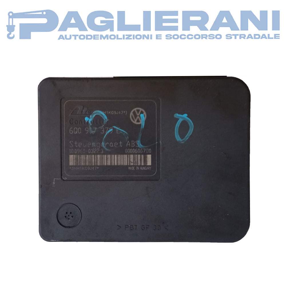 Volkswagen Polo ABS Pump Control Unit (Ref. Code 6Q0907379E)
