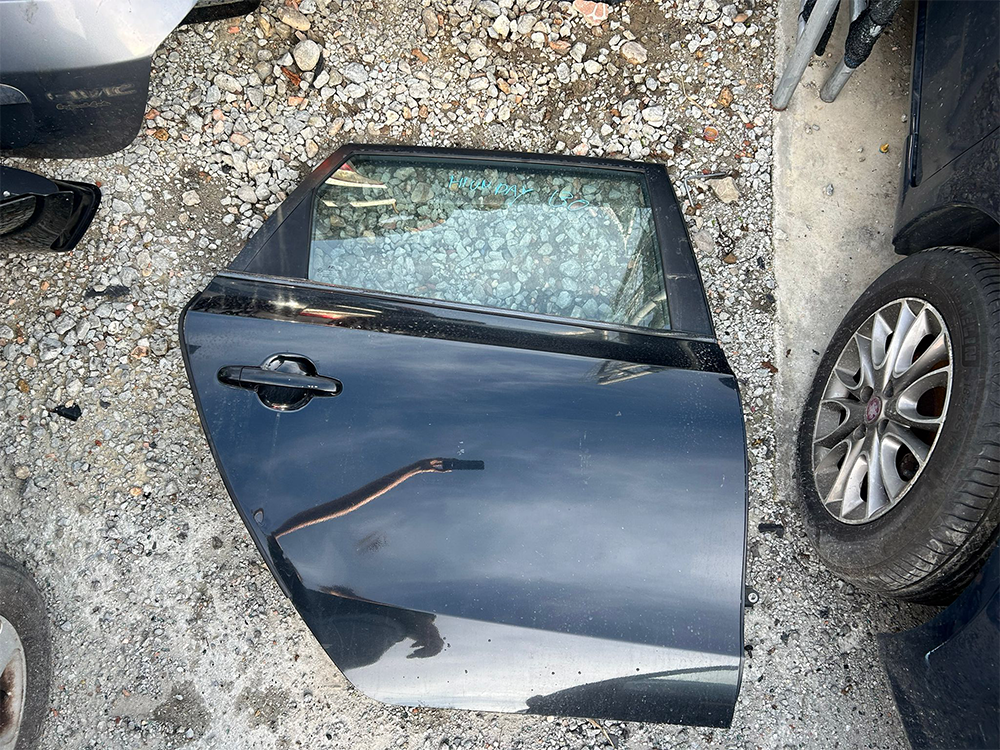 Original Right Rear Door Hyundai i30 CW Estate 2007-2012 Black