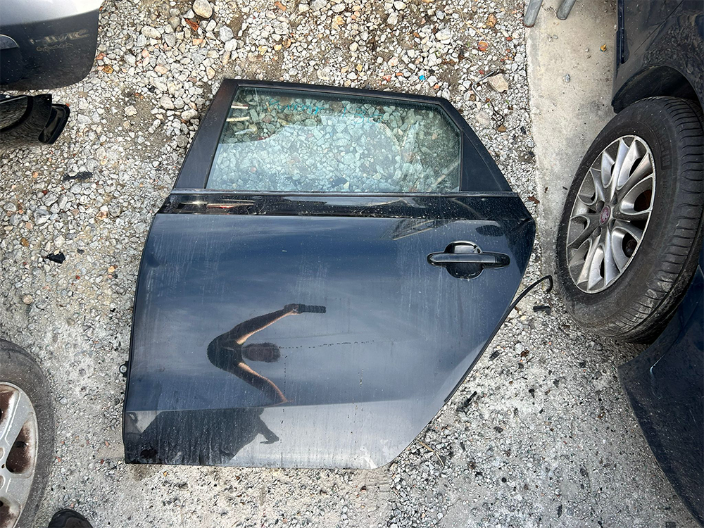 Original Left Rear Door Hyundai i30 CW Estate 2007-2012 Black