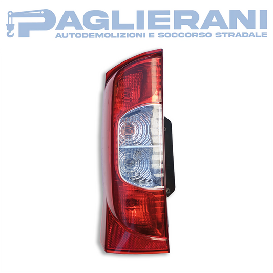 Fanale Posteriore Fiat Qubo SX 2010 Grado A (Cod. Rif. 01353206080E/U 13201F/A)