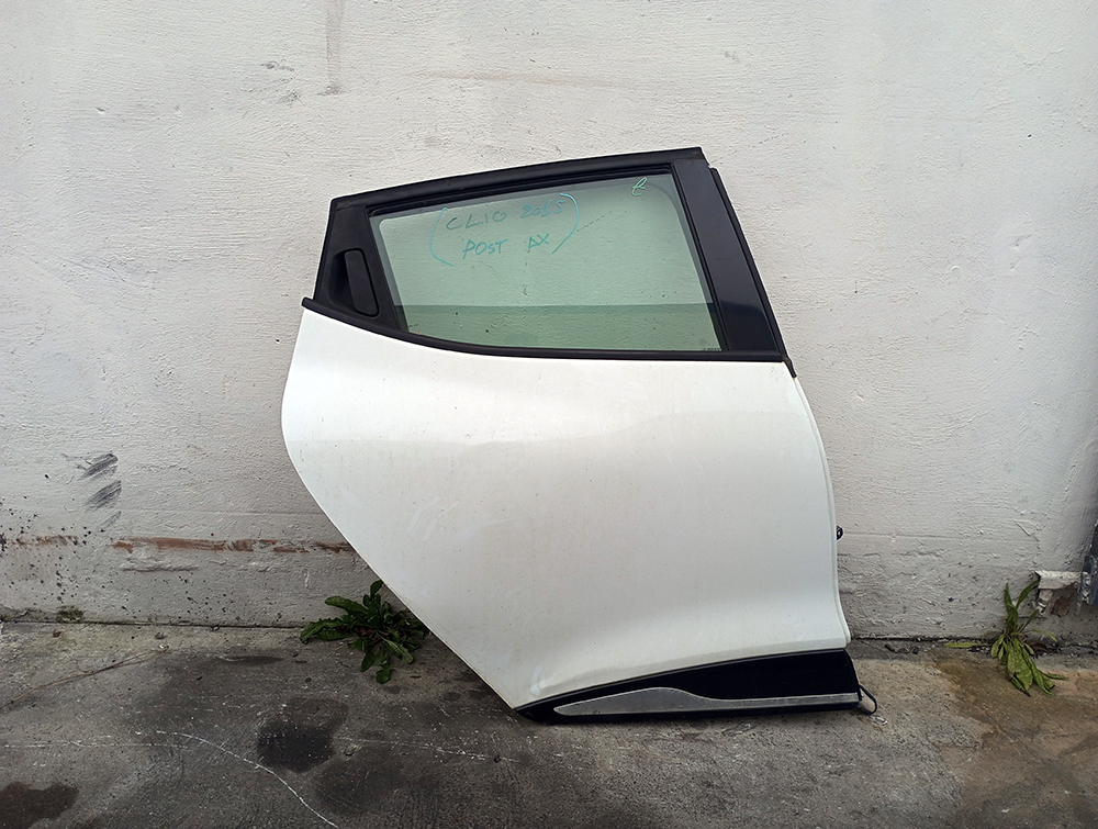 Porta Portiera Sportello Posteriore Originale Completo Destro DX Renault Clio Mk4 2015 Bianco