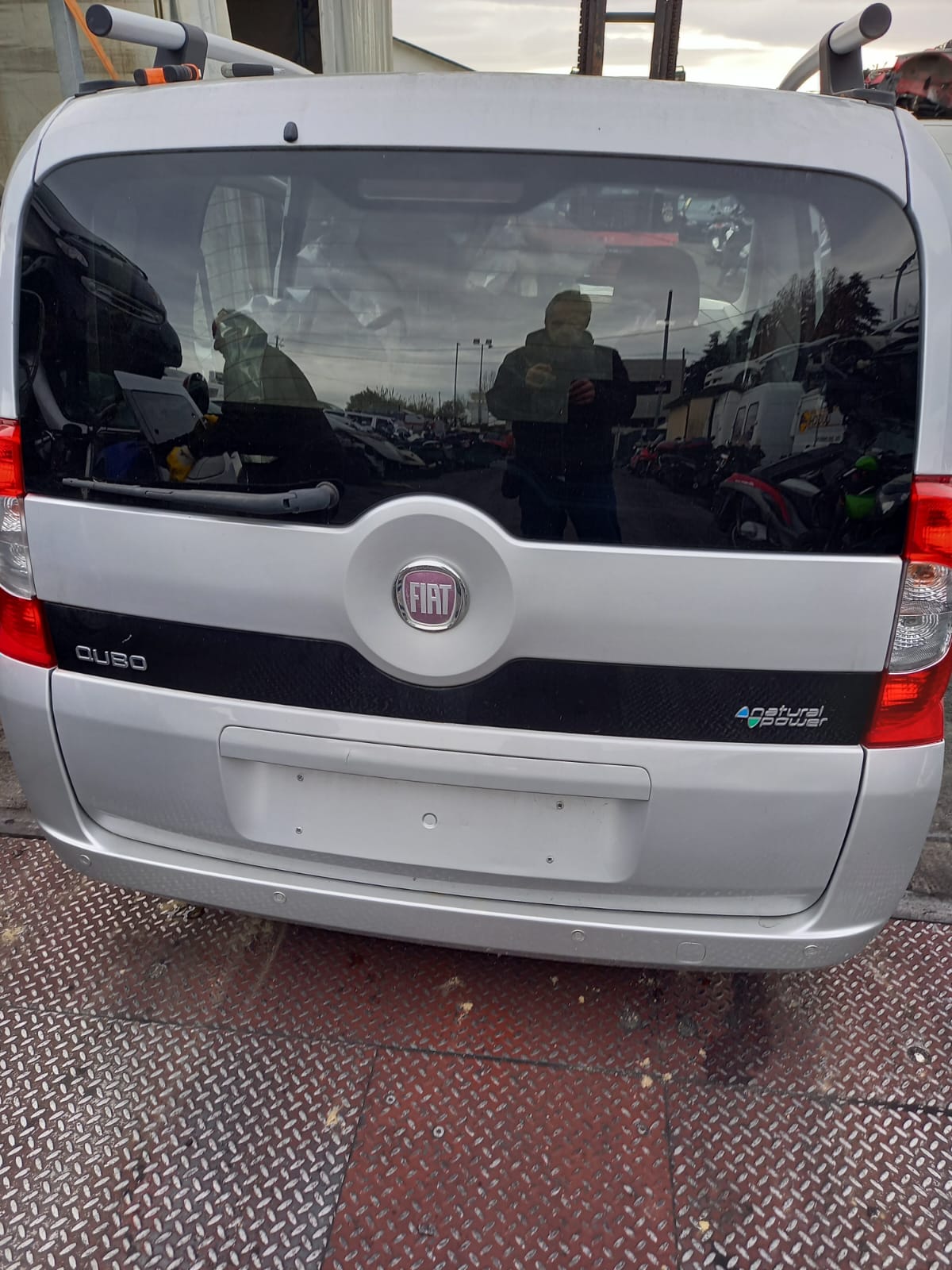 Portellone Posteriore Completo Originale Fiat Qubo 2011 Grigio (Natural Power Logo)