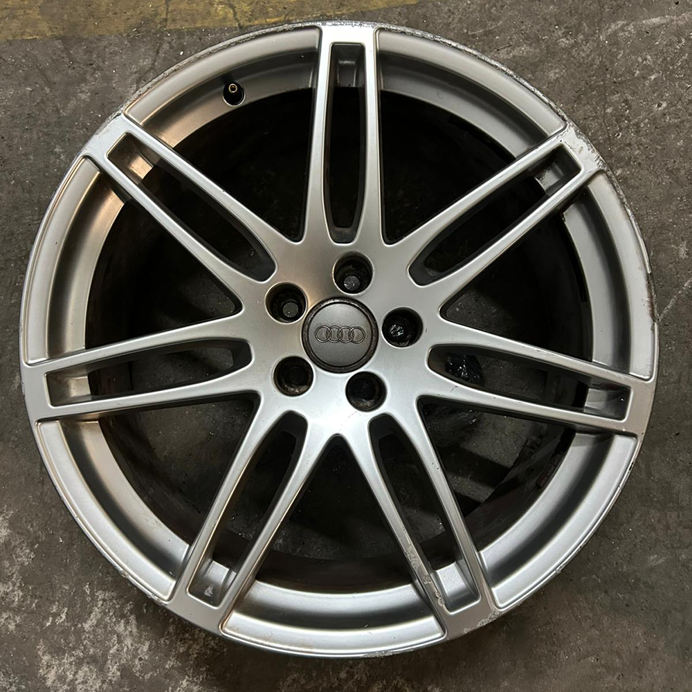 Cerchi in Lega Originali Audi A5 Coupé Le Mans 2006-2015 [5 Fori] R20x8,5J ET93 [4 unità]