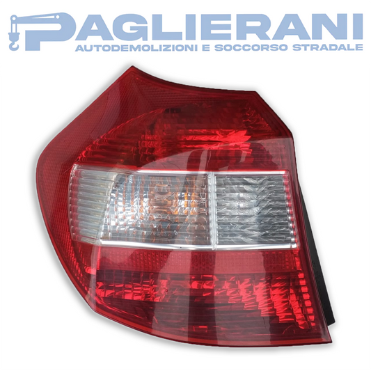 Fanale Posteriore BMW 118 2006 SX Grado A (Cod. Rif. 301-667 301-639)