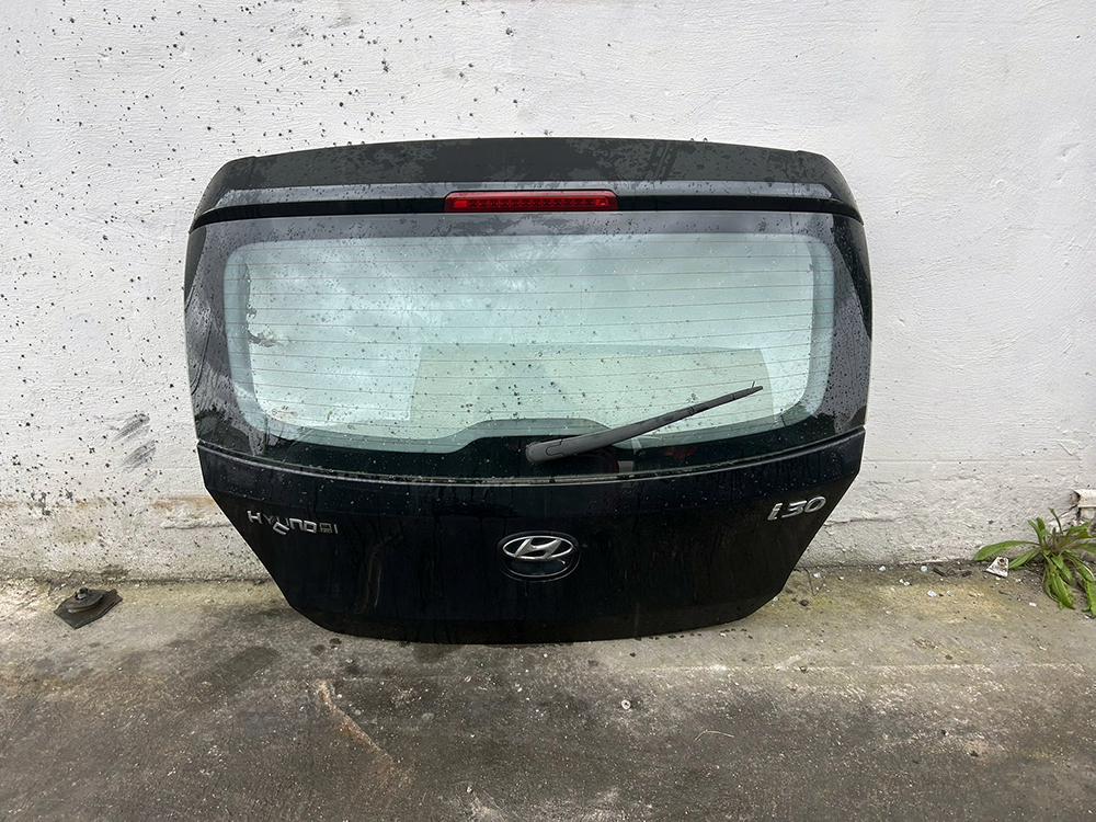 Complete Original Rear Door Hyundai i30 2012 Black